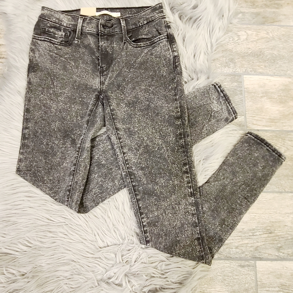 LEVIS 710 Super Skinny size 27